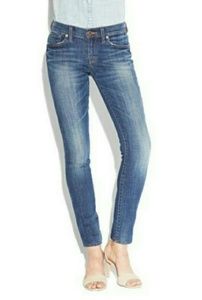 💕EUC Lucky Brand Charlie skinny jeans